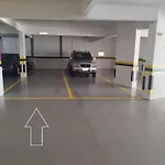 Encanto Nas Alturas: Acomode-Se No Elegante Edificio Arnoldo Werner Em Balneario Camboriu